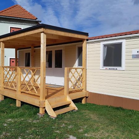 Mobile Homes And Apartment - Terme Catez Чатеж-об-Саві Екстер'єр фото
